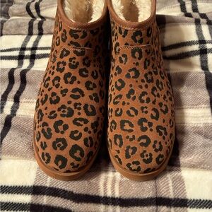 Time and Tru Tan Sole Boots